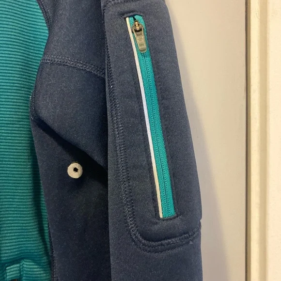 L.L. Bean Teal & Navy Hooded Jacket EUC - Picture 3 of 6